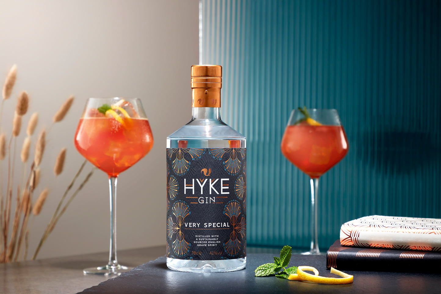 HYKE Gin Very Special 70cl Twin Triple